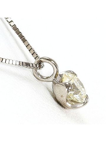 Unbranded 18K (18-karat white gold) necklace with a 0.17 carat diamond. Total weight approximately 1.1g. Approximately 40cm in length. Jewelry. (view 2)