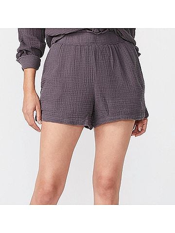 Monrow Flowy Short in Vintage Black (view 2)