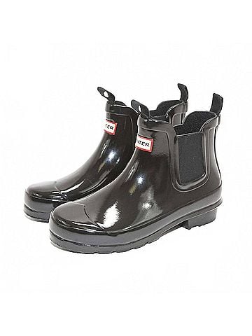 Hunter Girls Gloss Chelsea Boots in Black (view 2)