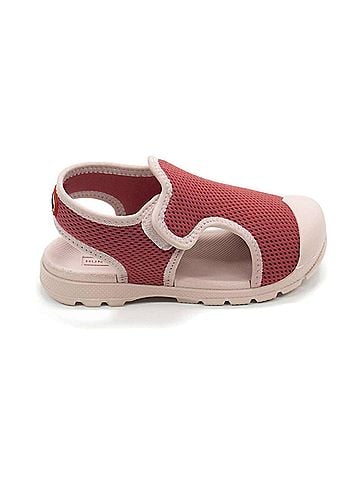Hunter Girls Mesh Outdoor Walking Sandals in Rowan Pink (view 1)