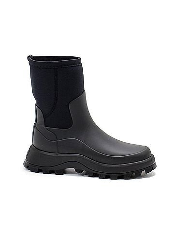 Hunter Women's City Explorer Short Neoprene Boots in Black (view 1)