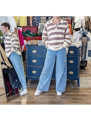 Easel Wide Leg Star Jeans in Blue (view 2)