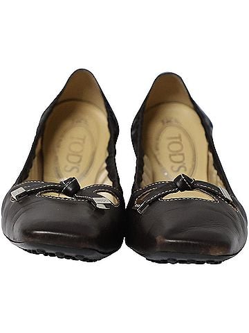 Tod's Tod's Bow Scrunch Ballet Flats in Black Leather (view 2)