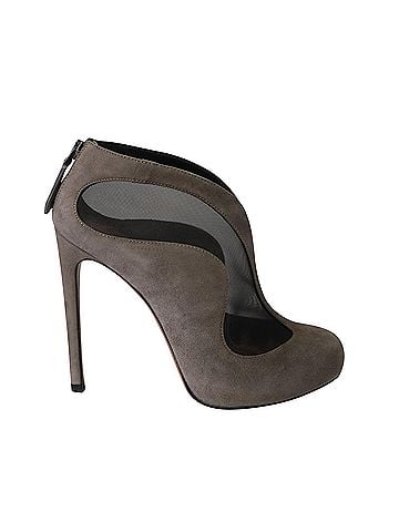 Alaïa Alaïa Azzedine Ankle Boots in Grey Suede (view 1)