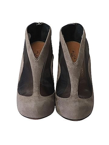 Alaïa Alaïa Azzedine Ankle Boots in Grey Suede (view 2)