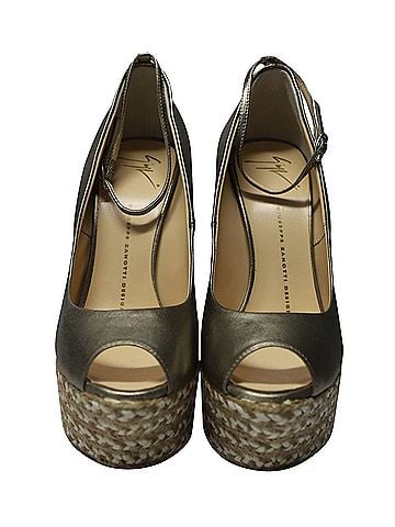 Giuseppe Zanotti Giuseppe Zanotti Cumber 105 Wedge in Gold Leather  (view 2)