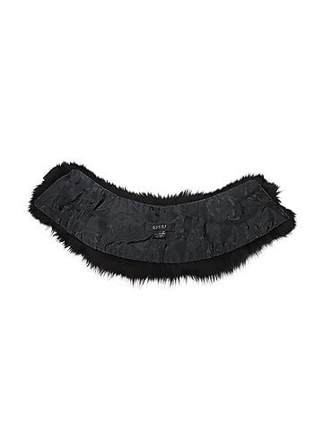 Gucci Gucci Scarf in Black Fox Fur (view 2)