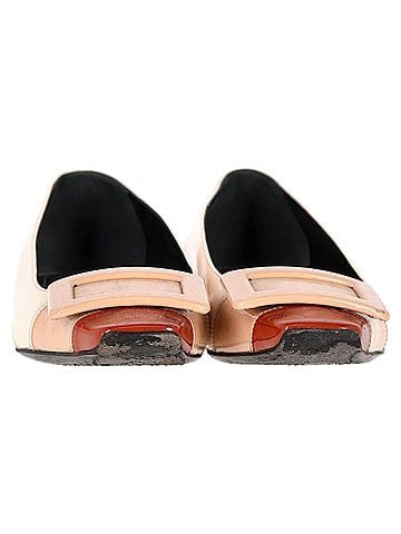 Roger Vivier Roger Vivier Belle Vivier Buckle Flats in Beige Patent Leather (view 2)