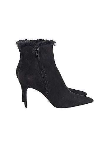 Gianvito Rossi Gianvito Rossi Fur Lined Ankle Boots in Black Suede (view 1)