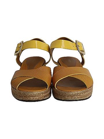 Fendi Fendi Cross Ankle Strap Sandals in Multicolor Patent Leather (view 2)