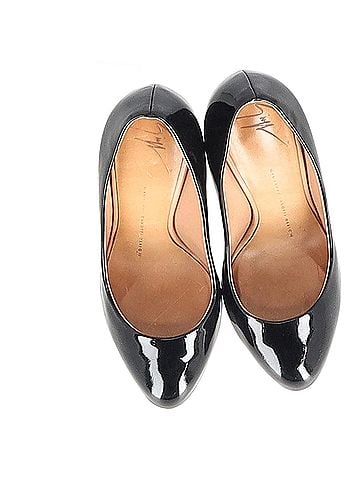 Giuseppe Zanotti Giuseppe Zanotti Pumps in Black Patent Leather (view 2)