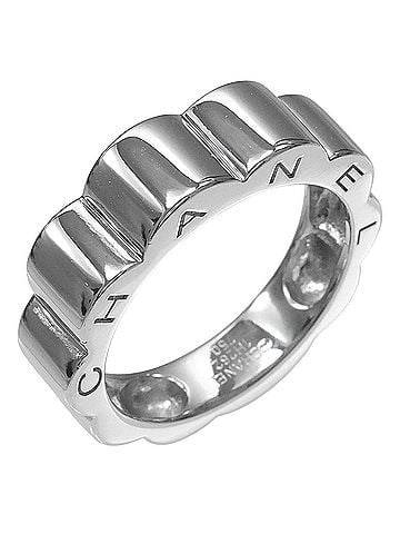 Chanel Chanel Profile Ring, Camellia Design, 18K White Gold, Approx. 5.8g. (view 1)