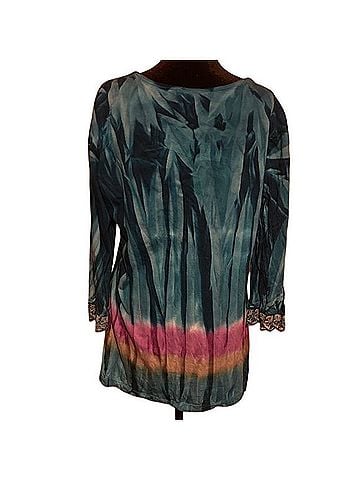 The Pyramid Collection 3/4 Sleeve Top (view 2)
