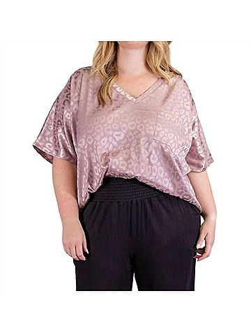 ee:some V-Neck Flowy Blouse in Pink (view 2)