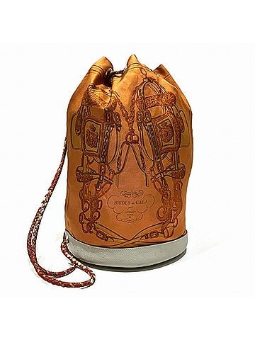 Hermès Hermes Socuir 22 Shoulder Bag, Silk Leather (view 1)