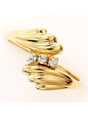 Unbranded 18K (18-karat) Yellow Gold Ring with Diamond (carat weight not stamped), Total Weight 2.4g, Jewelry (view 1)