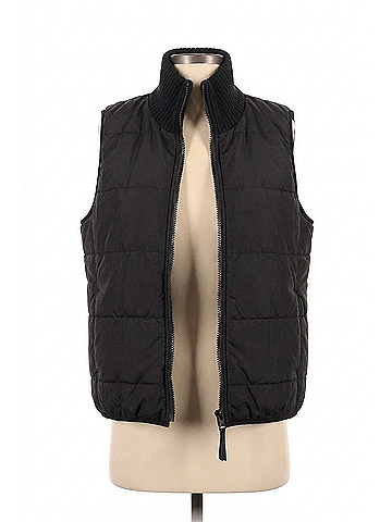 Lyssé Prudence Reversible Puffer Vest in Black (view 1)