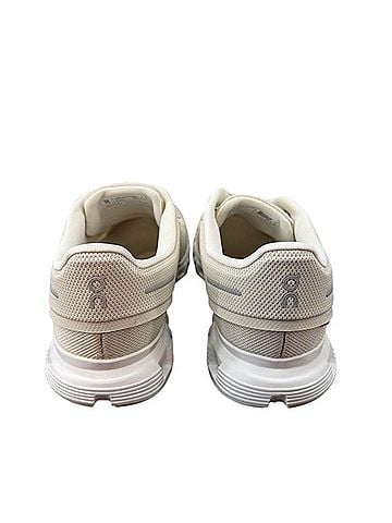 On Cloud Cloud 6 Sneakers (view 2)