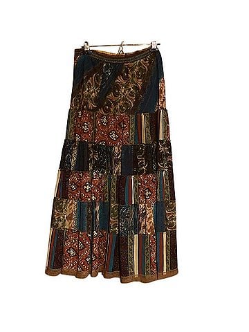 The Pyramid Collection Casual Skirt (view 2)