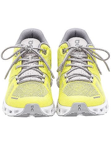 On Cloud cloudX On running lightweight Swiss engineering shoe Sneakers (view 2)