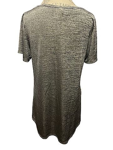 Lularoe Short Sleeve Blouse (view 2)