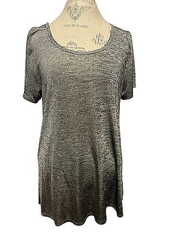 Lularoe Short Sleeve Blouse (view 1)