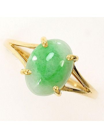 Unbranded 18K (18-karat) Yellow Gold Ring with Jadeite, Total Weight 1.9g, Jewelry (view 1)