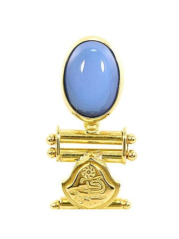 Unbranded 18K (18-karat) Yellow Gold Earrings with Chalcedony Stone, Total Weight 5.8g, Jewelry (view 2)