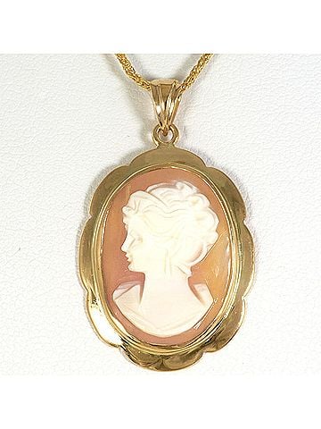 Unbranded 18K Yellow Gold Necklace Brooch with Shell Cameo, Approx. 45cm, Total Weight 5.9g, Jewelry (view 1)