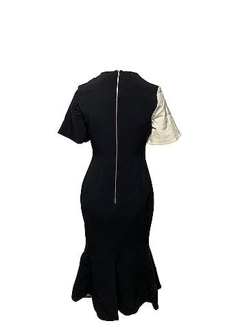 David Koma David Koma Contrast Sleeve Zip Detail Midi Dress in Black Acetate (view 2)