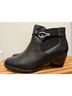 Clarks 100% Leather Black Ankle Boots Size 9 1/2 - photo 3