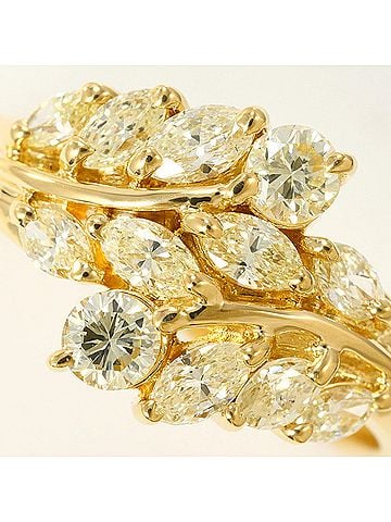 Unbranded 18K (18-karat) Yellow Gold Ring with Diamonds, Total Weight 3.3g, Jewelry (view 2)
