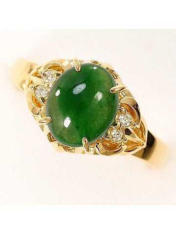 Unbranded 18K (18-karat) Yellow Gold Ring with Jadeite and Diamond (carat weight not stamped). Total weight: 3.5g. Jewelry. (view 1)