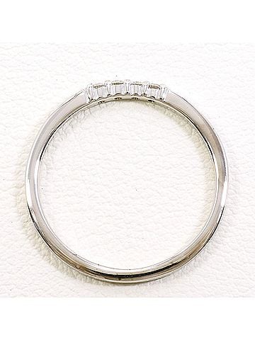 Unbranded 18K (18-karat white gold) ring with a 0.07ct diamond, total weight 1.6g. Jewelry. (view 2)