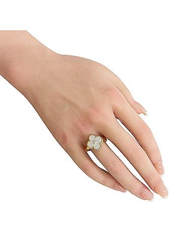 Van Cleef & Arpels Van Cleef & Arpels Vintage Alhambra Ring, 18K Yellow Gold, Mother-of-Pearl, Women's Ring. (view 2)