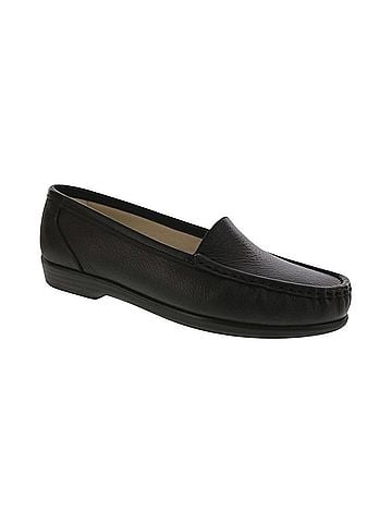 SAS Women's Simplify Loafer in Black (view 1)