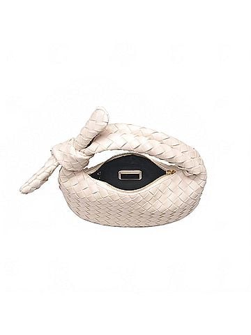 Urban Expressions Women's Lizbeth Woven Knot Clutch Bag in Oatmilk (view 2)