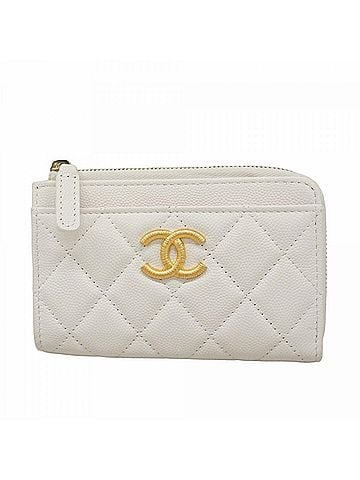 Chanel Chanel Matelassé Caviar Leather Wallet/Coin Case, White, for Women (view 1)