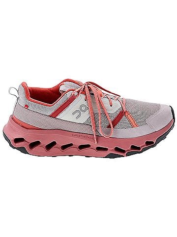 On Cloud Cloudventure trail running shoe with CloudTec cushioning Sneakers (view 1)