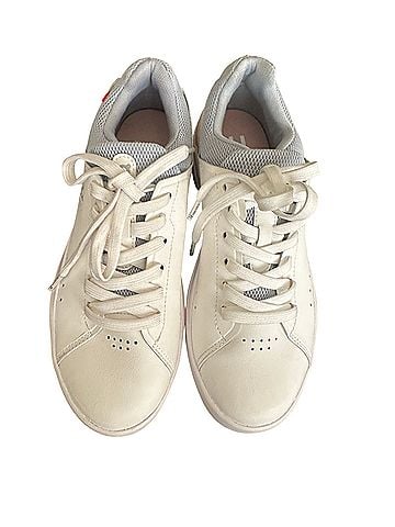 On Cloud The Roger Sneakers (view 2)