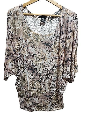 Simply Irresistible Blouse (view 1)