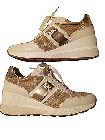 Michael Kors Sneakers (view 1)