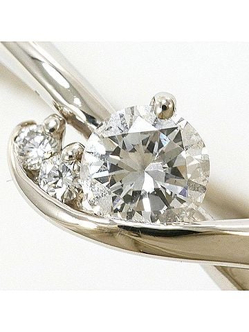 Unbranded PT900 Platinum Ring with 0.225ct Diamond and 0.03ct (SI2 clarity), Certified, Total Weight 3.9g, Like New Condition. (view 2)