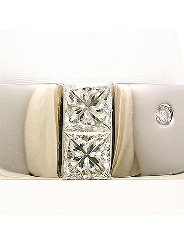 Unbranded PT900 Platinum Ring, 1 Diamond (0.41ct) and 0.01ct Diamond, with Appraisal Certificate, Total Weight 10.3g, Like New Condition. (view 2)