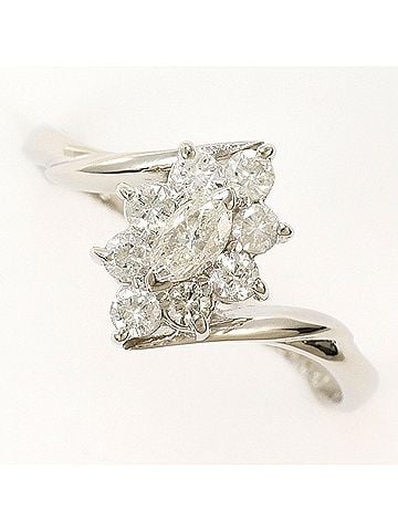 Unbranded PT900 Platinum Ring with 0.31 ct Diamond, Total Weight 2.4g, Like New Condition. (view 1)
