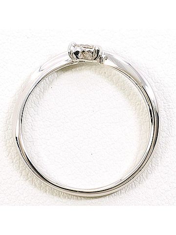 Unbranded PT900 Platinum Ring, 1 Diamond (0.10ct), Total Weight 2.8g, Like New Condition. (view 2)