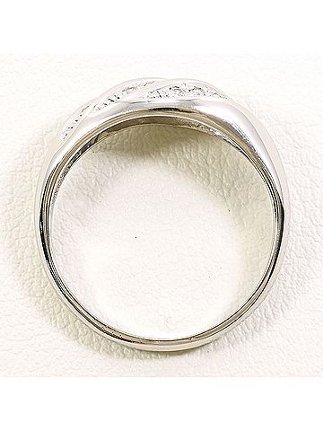 Unbranded PT900 Platinum Ring, 1 Diamond (0.15ct), Total Weight 4.4g, Like New Condition. (view 2)