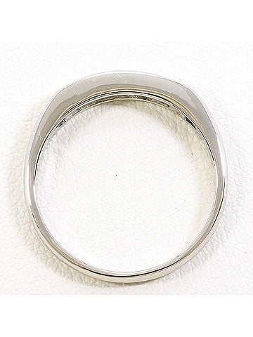 Unbranded PT900 Platinum Ring, 1 Diamond (0.32ct), Total Weight 3.9g, Like New Condition. (view 2)