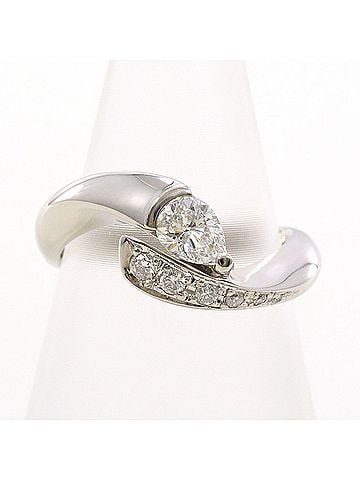 Unbranded PT900 Platinum Ring with 0.32ct Diamond and 0.08ct (VS1 clarity, certified), Total Weight 5.6g, Like New Condition. (view 1)