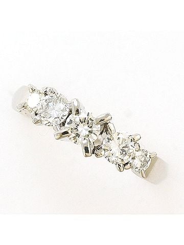 Unbranded PT900 Platinum Ring with 1 Diamond (0.70 ct), Certificate of Authenticity, Total Weight 5.0g, Like New Condition. (view 1)